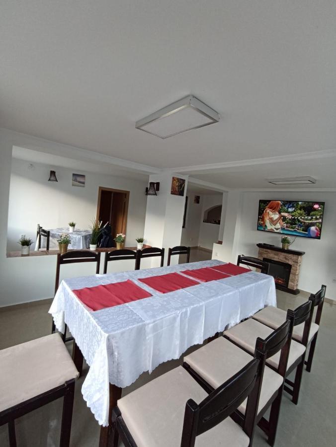 Poarta Zaganului Cheia Hotel Кея Екстериор снимка